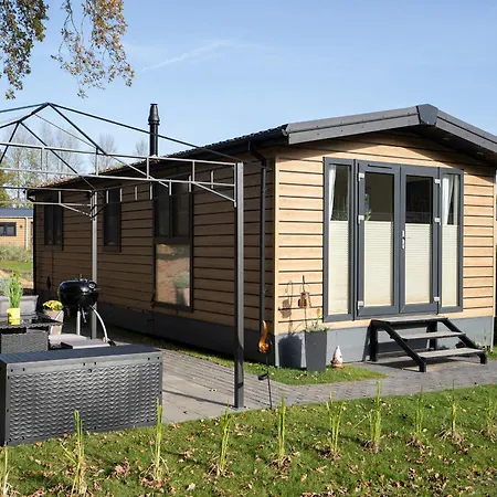 Ostseecamp Sandburg 펜션 샬베우츠